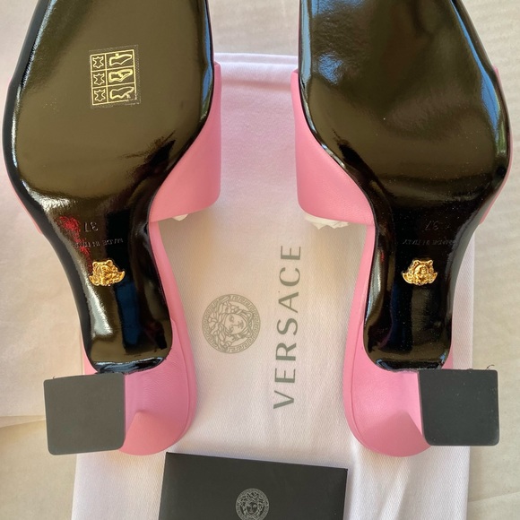 VERSACE LA MEDUSA SANDAL - Picture 3 of 10